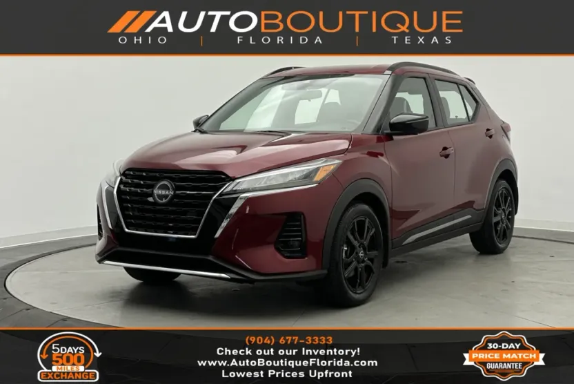 2023 Nissan Kicks SR photo 1