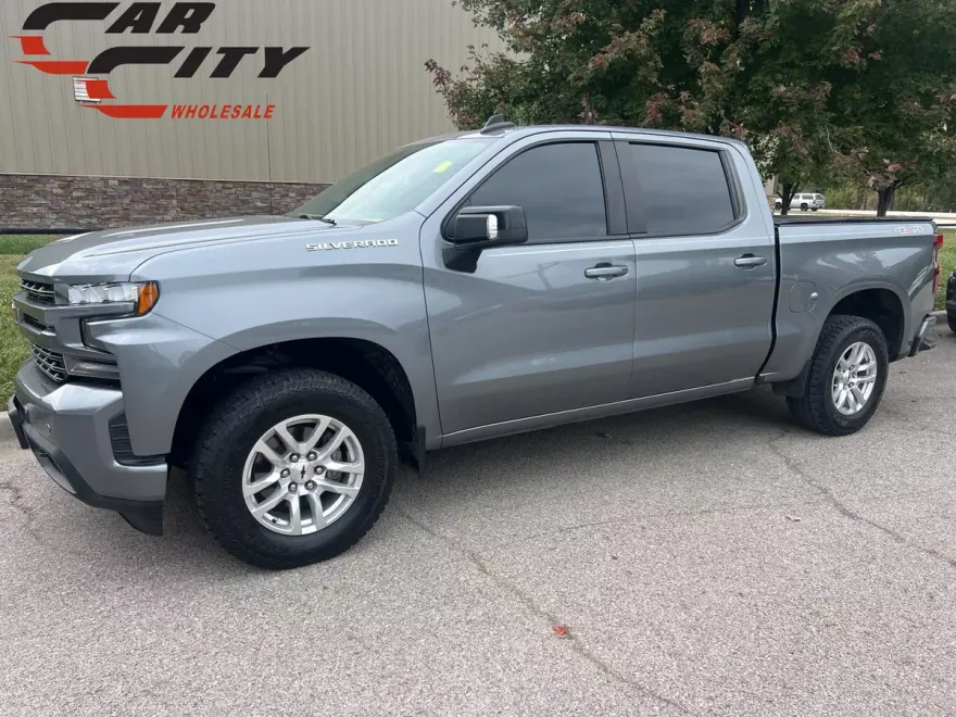 2019 Chevrolet Silverado 1500 RST photo 1
