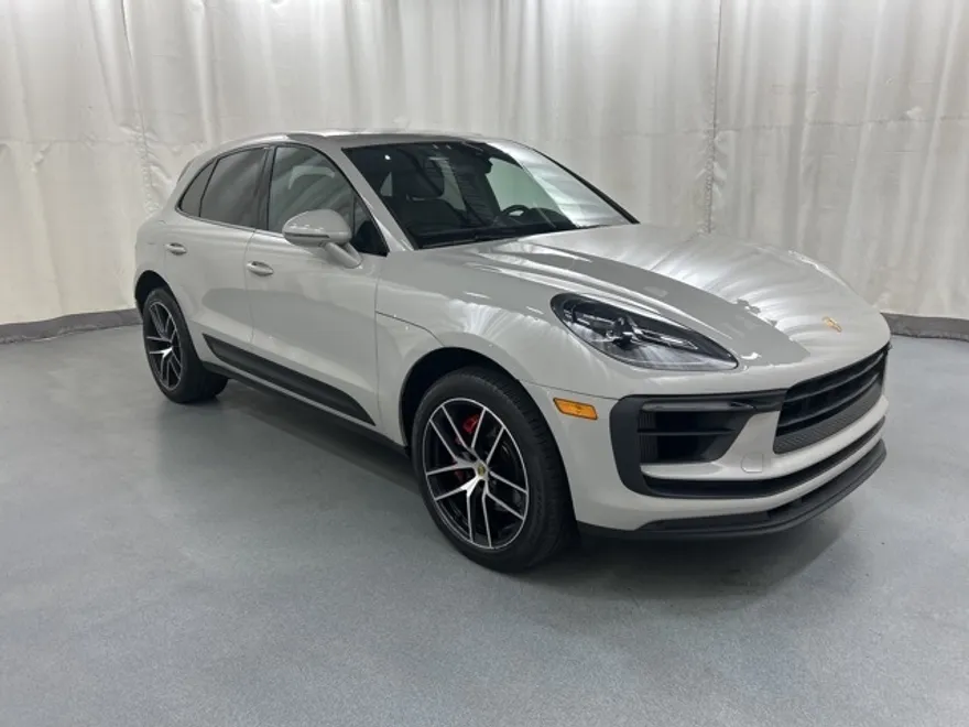2022 Porsche Macan S photo 1