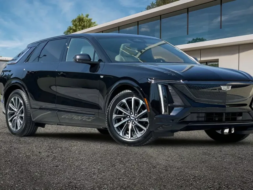 2025 Cadillac Lyriq Sport photo 1