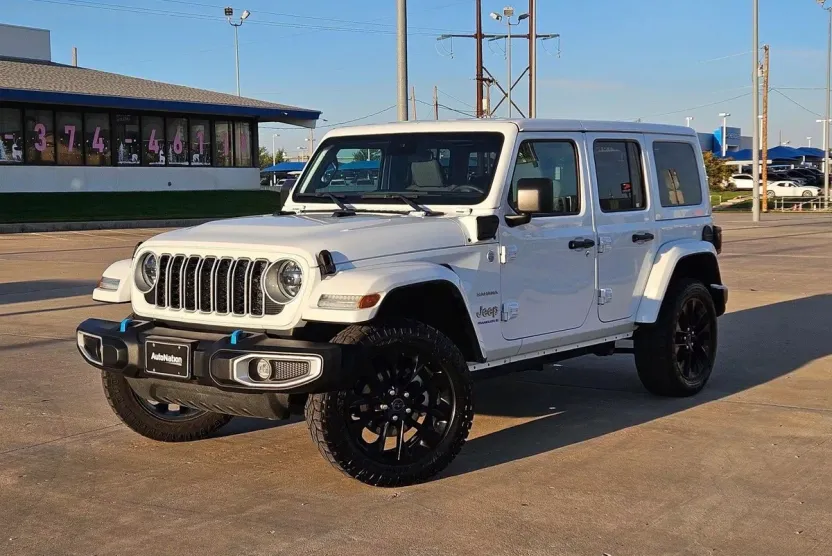 2024 Jeep Wrangler 4xe Sahara photo 1