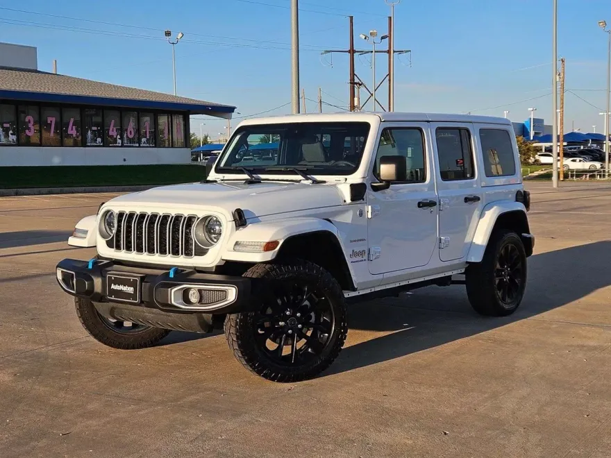 2024 Jeep Wrangler 4xe Sahara photo 1