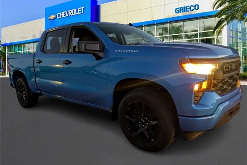 2026 Chevrolet Silverado 1500 Custom photo 1