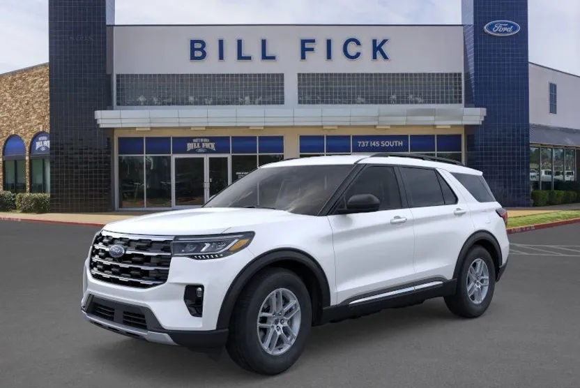2025 Ford Explorer photo 1