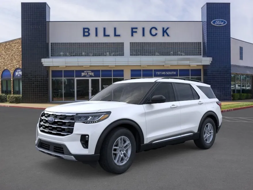 2025 Ford Explorer photo 1
