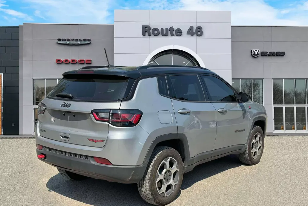 2022 Jeep Compass Trailhawk photo 1
