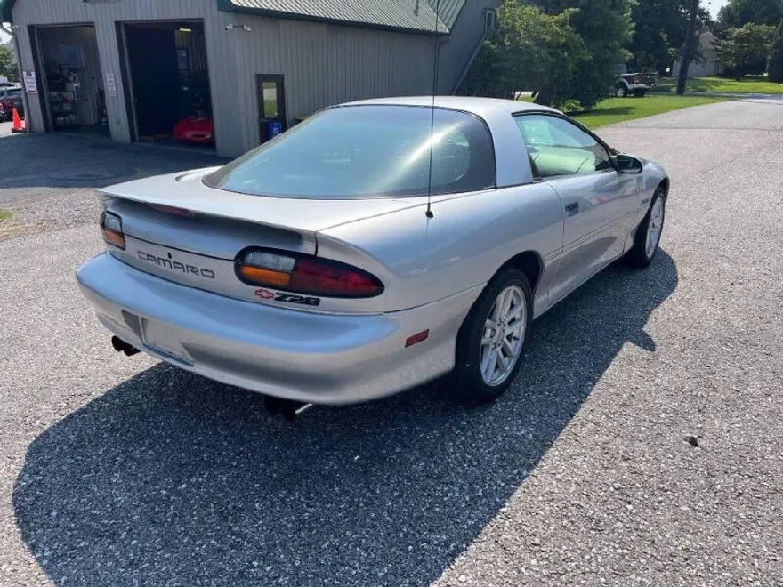 1997 Chevrolet Camaro Sport photo 1