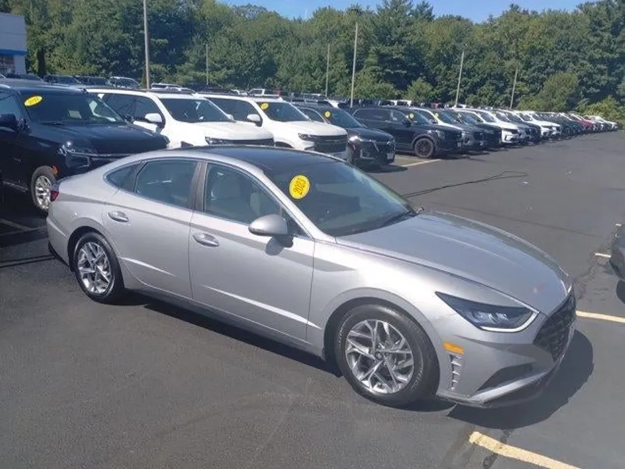 2023 Hyundai Sonata SEL photo 1