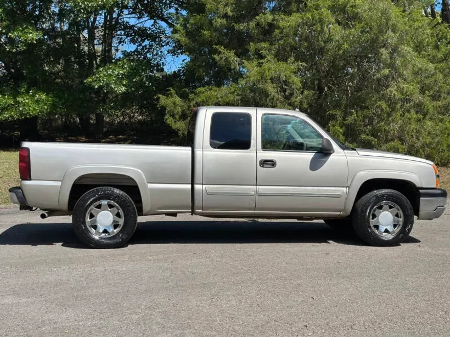 2005 Chevrolet Silverado 1500 photo 1