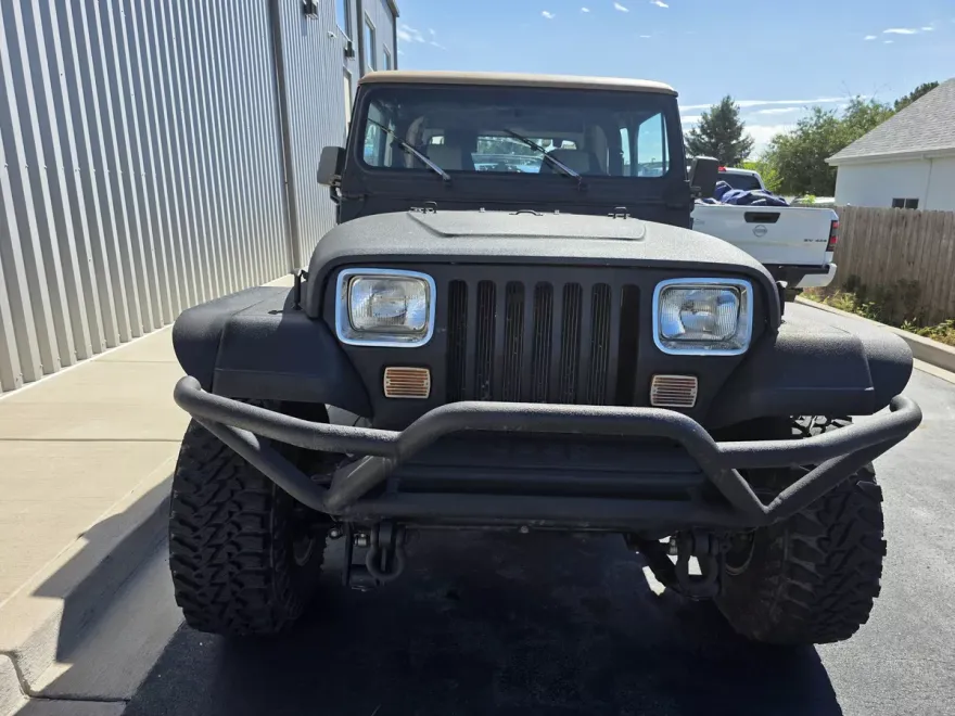 1995 Jeep Wrangler S photo 1