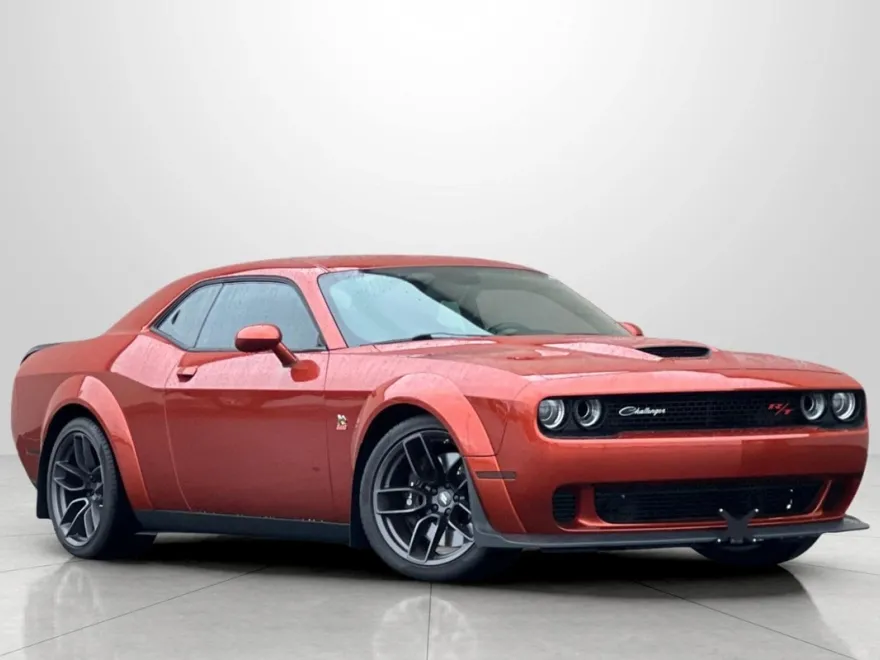 2020 Dodge Challenger R/T Scat Pack Widebody photo 2