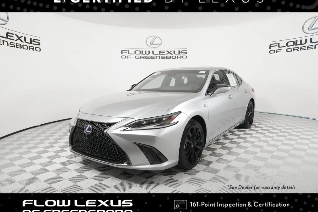 2022 Lexus ES 300h F SPORT photo 1