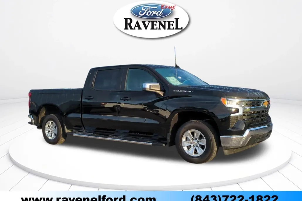2024 Chevrolet Silverado 1500 LT photo 1