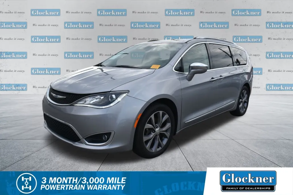 2020 Chrysler Pacifica Limited photo 1