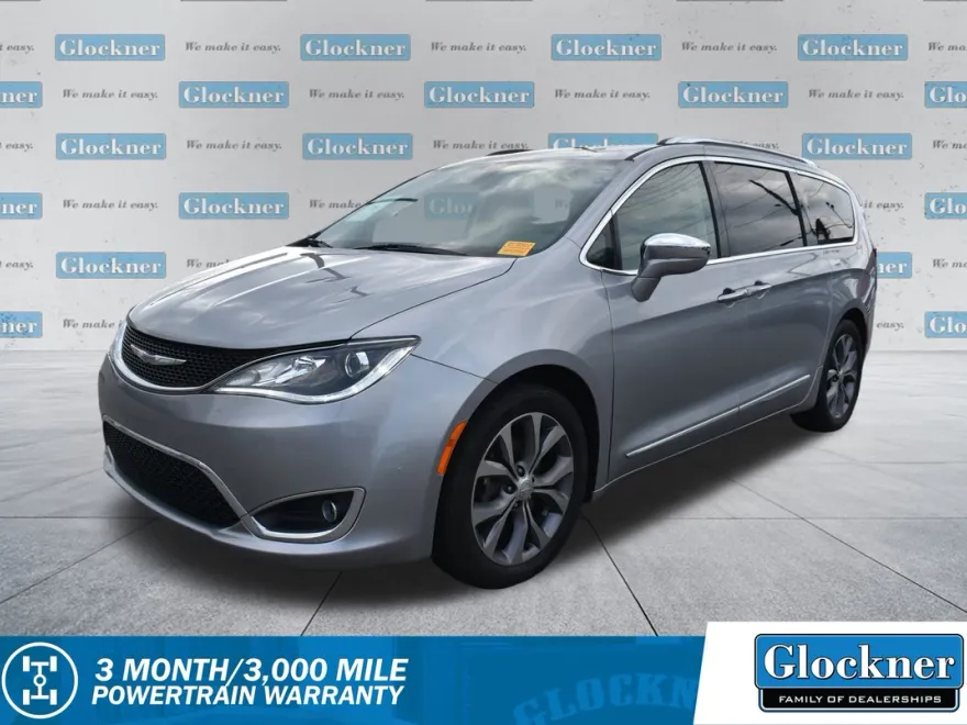 2020 Chrysler Pacifica Limited photo 1