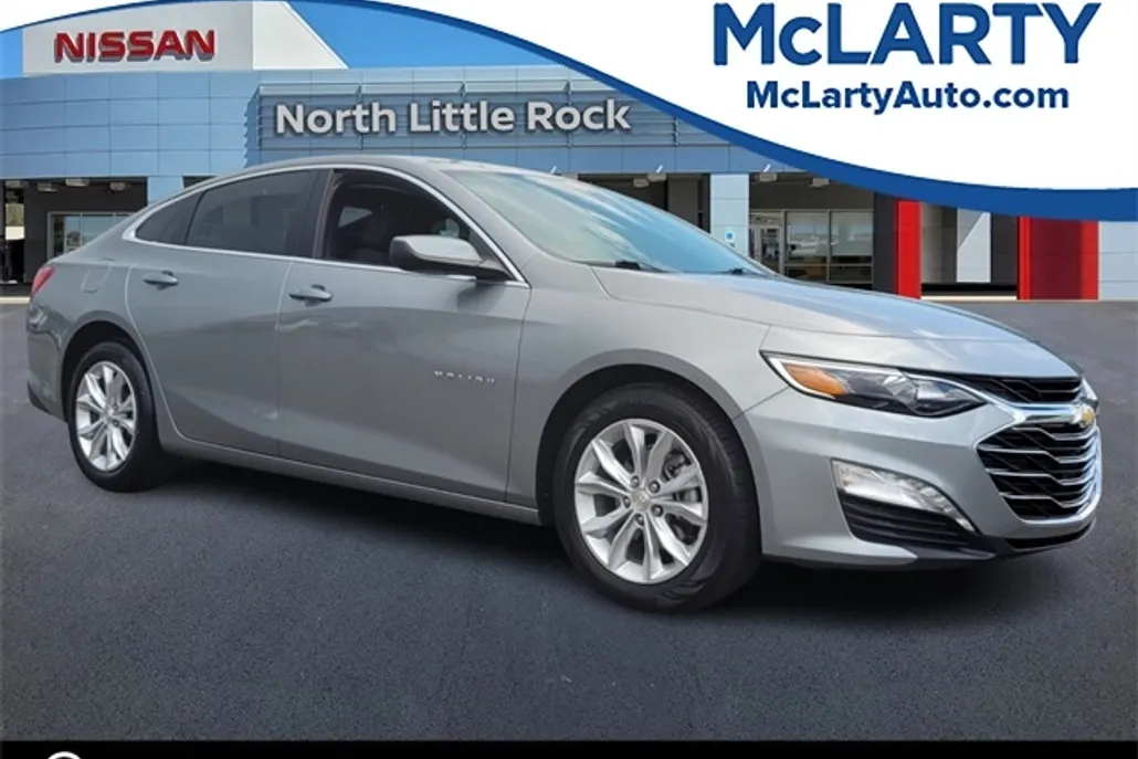 2024 Chevrolet Malibu 1LT photo 1
