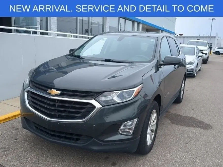 2018 Chevrolet Equinox LT photo 1