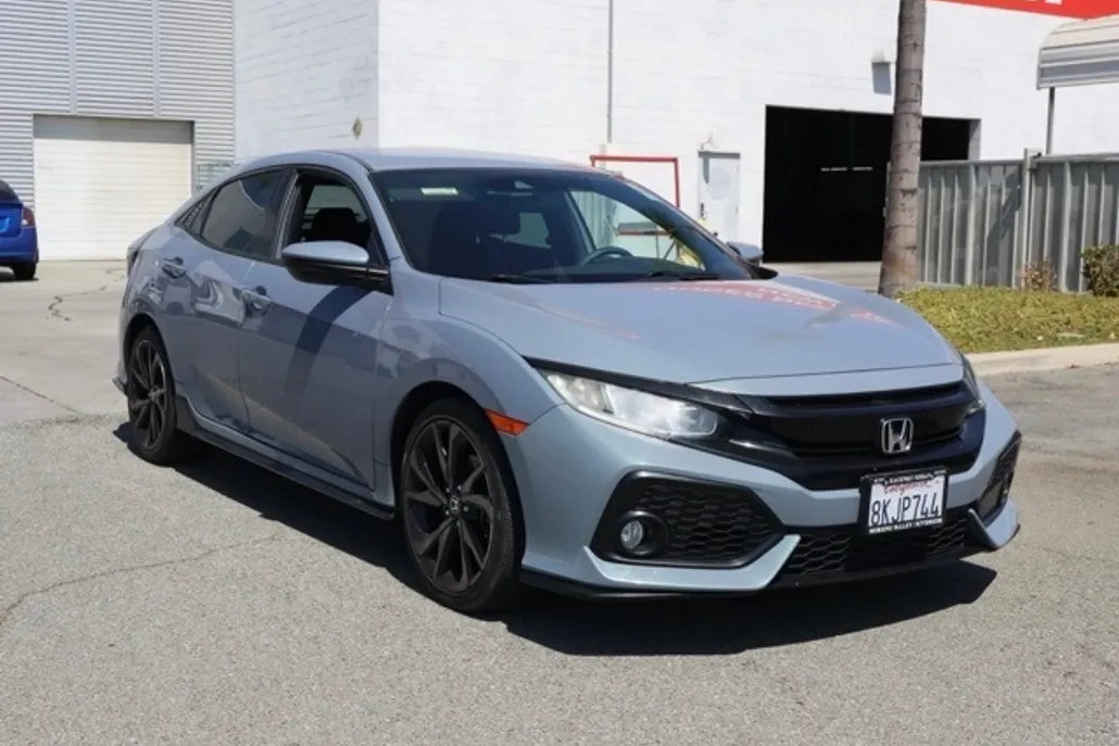 2019 Honda Civic Sport photo 1