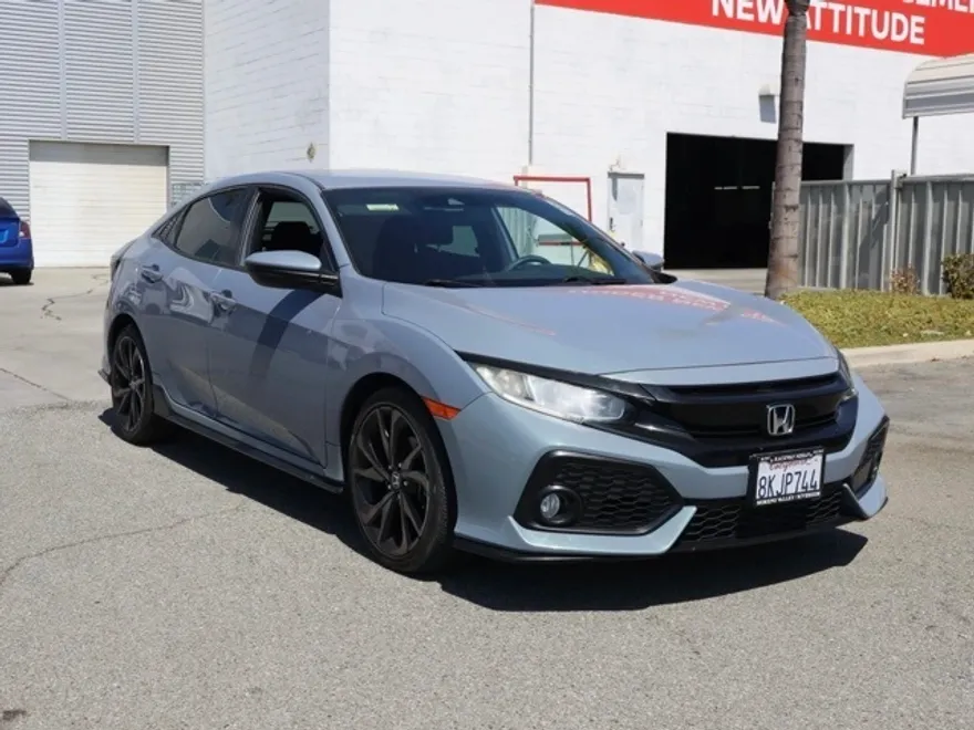 2019 Honda Civic Sport photo 1