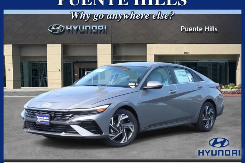 2025 Hyundai Elantra Limited photo 1