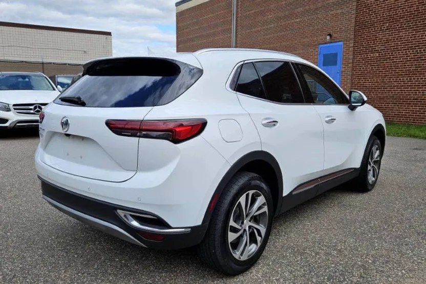 2021 Buick Envision Essence photo 1