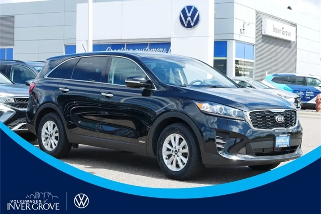 2020 Kia Sorento LX photo 1