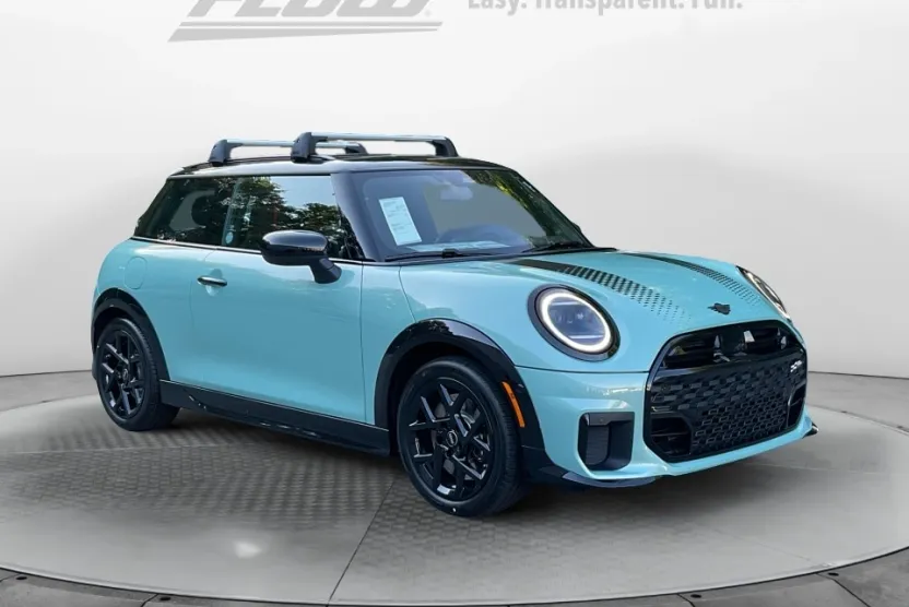 2026 Mini Cooper S 2 Door Iconic photo 1
