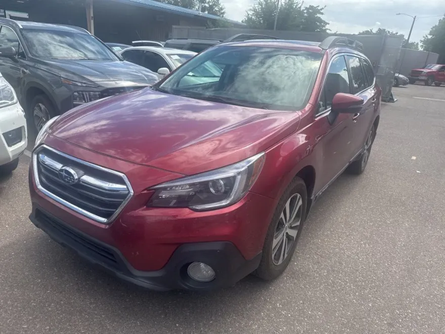 2018 Subaru Outback 2.5i photo 1