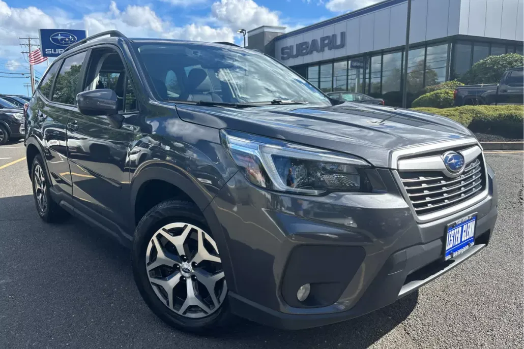2021 Subaru Forester Premium photo 1