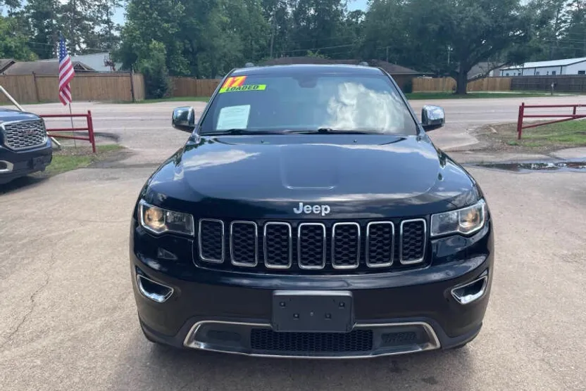 2017 Jeep Grand Cherokee Limited photo 1