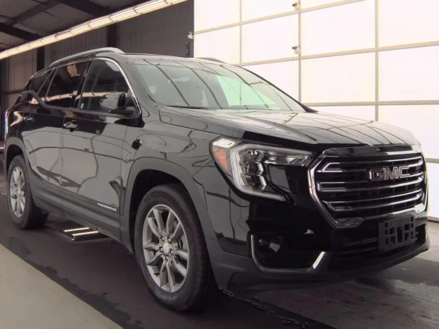 2024 Gmc Terrain SLT photo 1