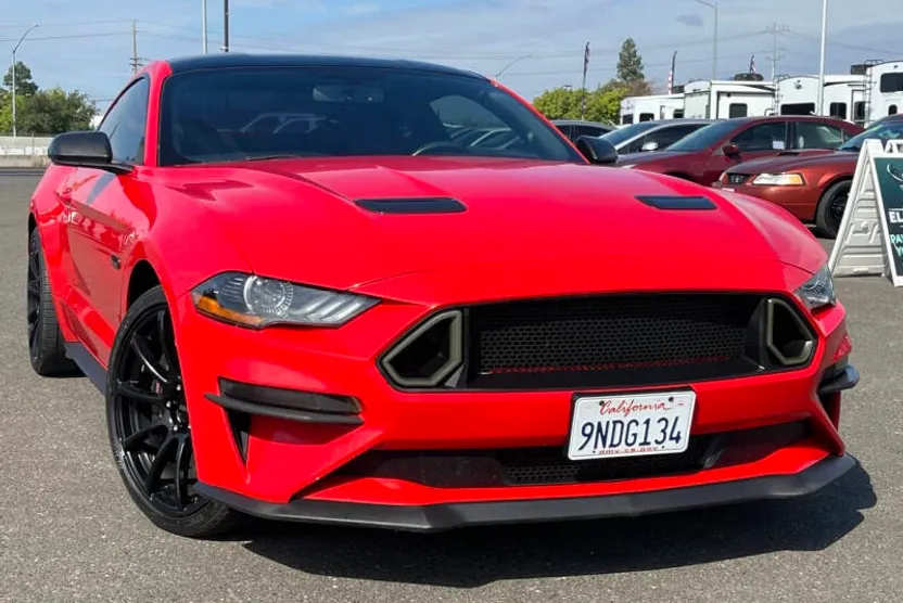 2018 Ford Mustang GT Premium photo 1