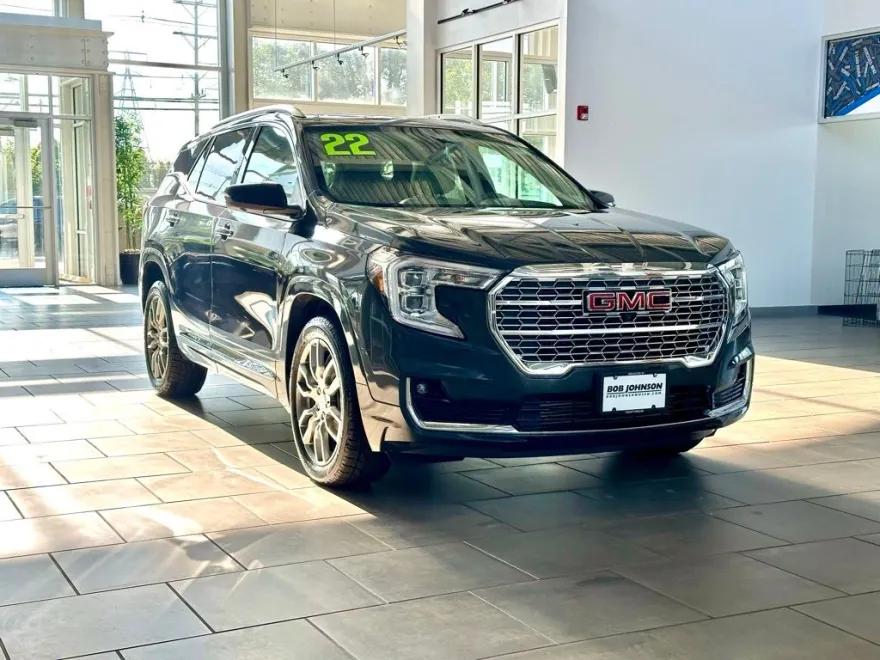 2022 Gmc Terrain Denali photo 1
