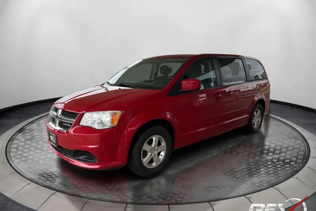 2012 Dodge Grand Caravan SE photo 1