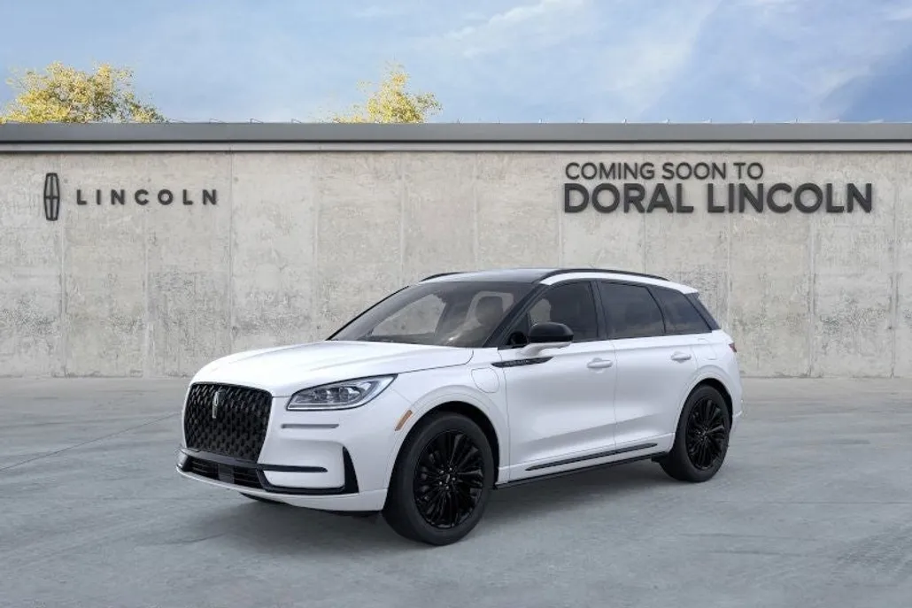2025 Lincoln Corsair Grand Touring photo 1