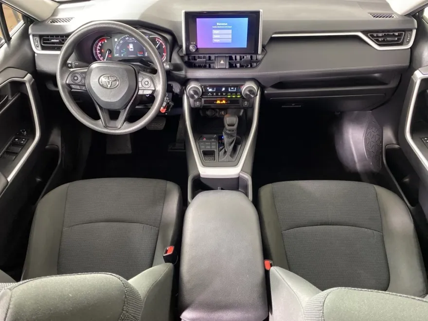 2023 Toyota RAV4 LE photo 1