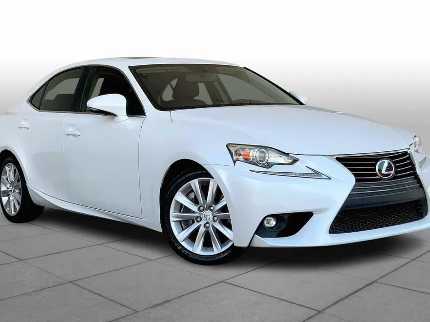 2016 Lexus IS 200t photo 1