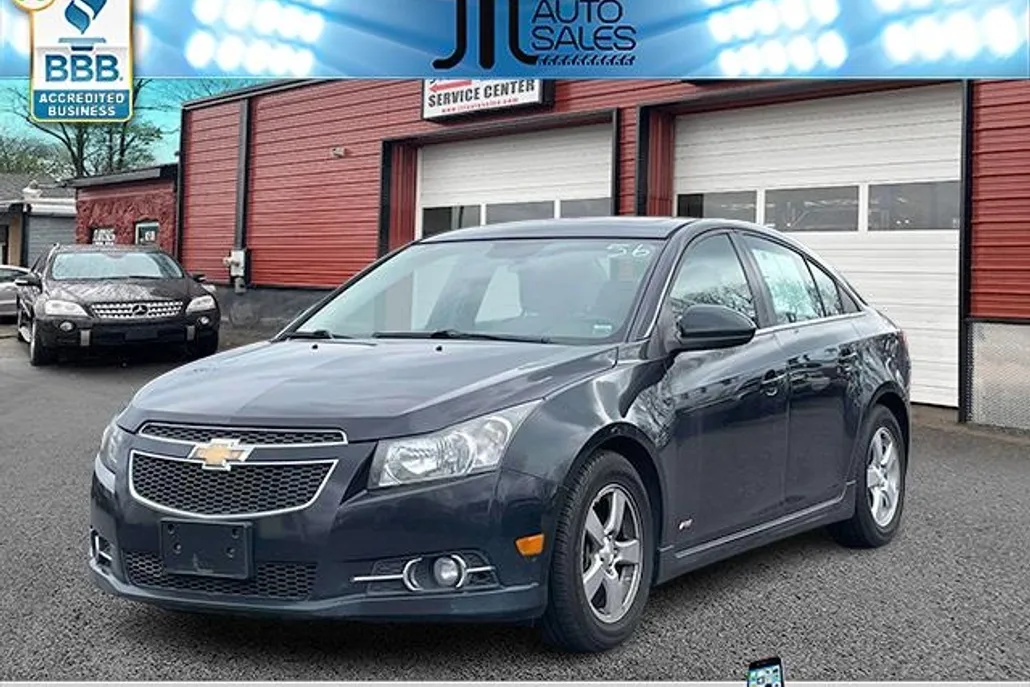 2014 Chevrolet Cruze photo 1