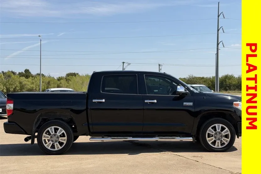 2017 Toyota Tundra Platinum photo 1