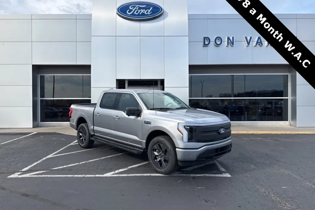 2025 Ford F-150 Lightning photo 1