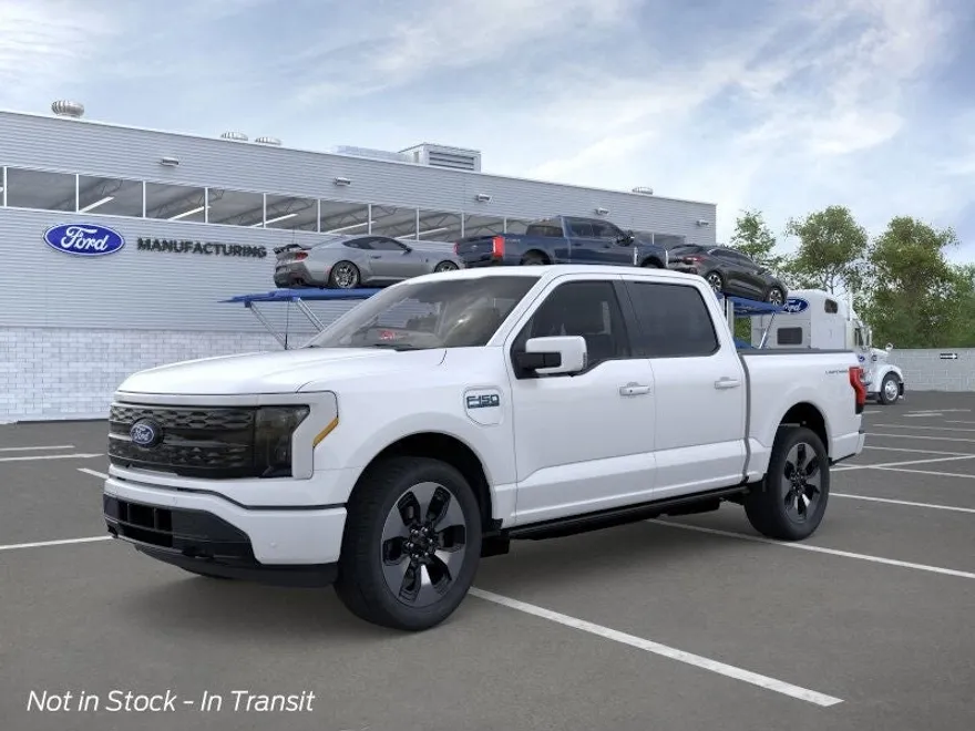 2025 Ford F-150 Lightning Platinum photo 1