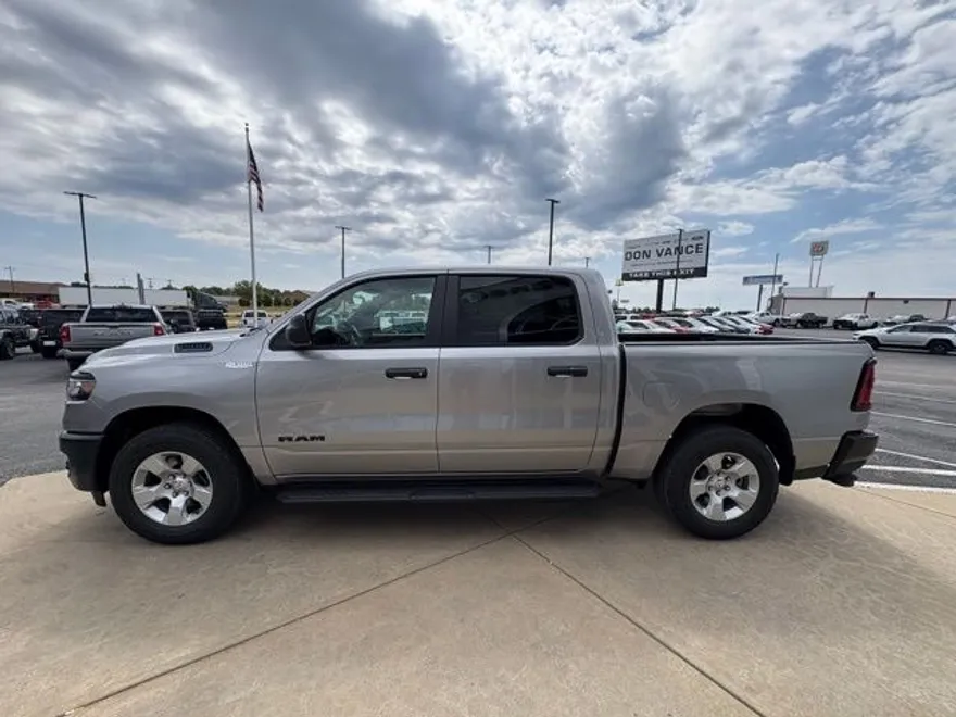 2025 Ram 1500 Tradesman photo 1