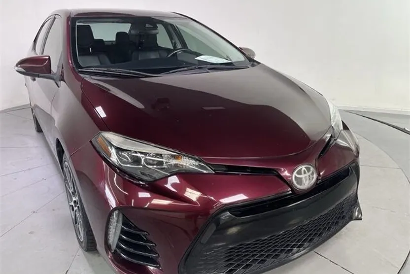 2017 Toyota Corolla L photo 1