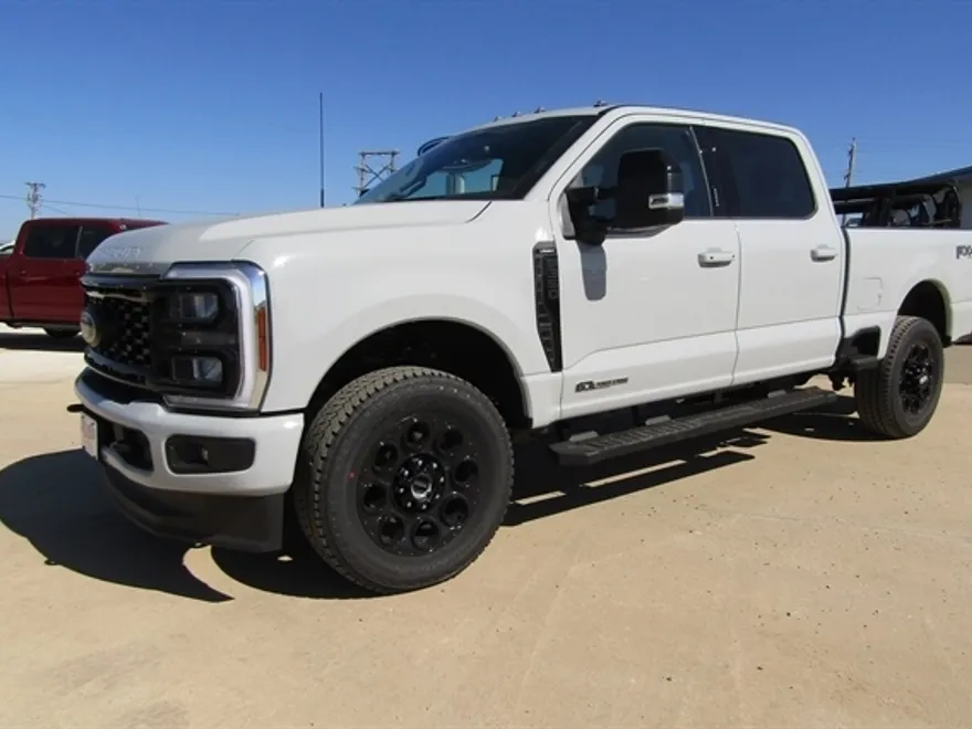 2026 Ford F-350 Lariat photo 1