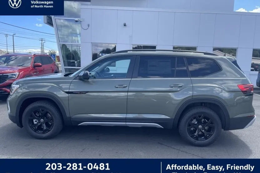 2025 Volkswagen Atlas SE Technology Peak Edition photo 1