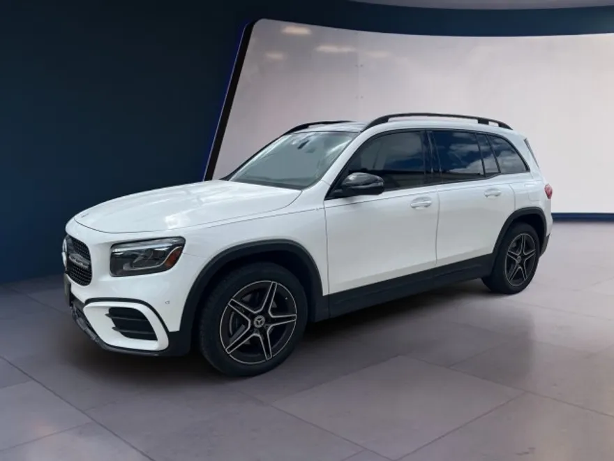 2024 Mercedes Benz GLB 250 photo 1