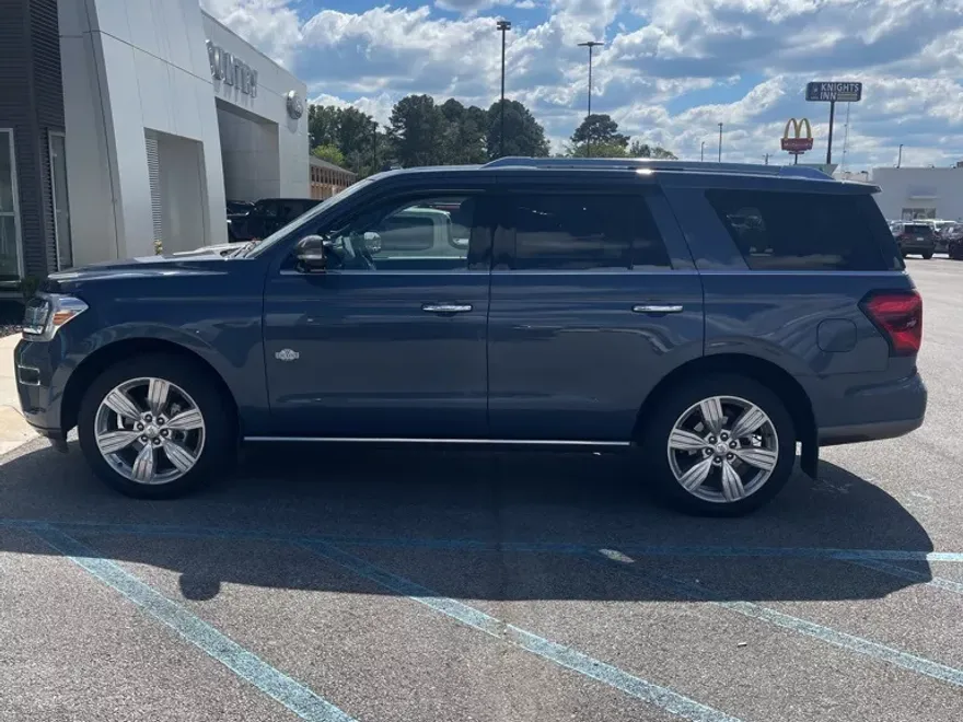 2022 Ford Expedition King Ranch photo 1