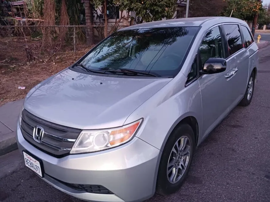 2012 Honda Odyssey EX photo 1