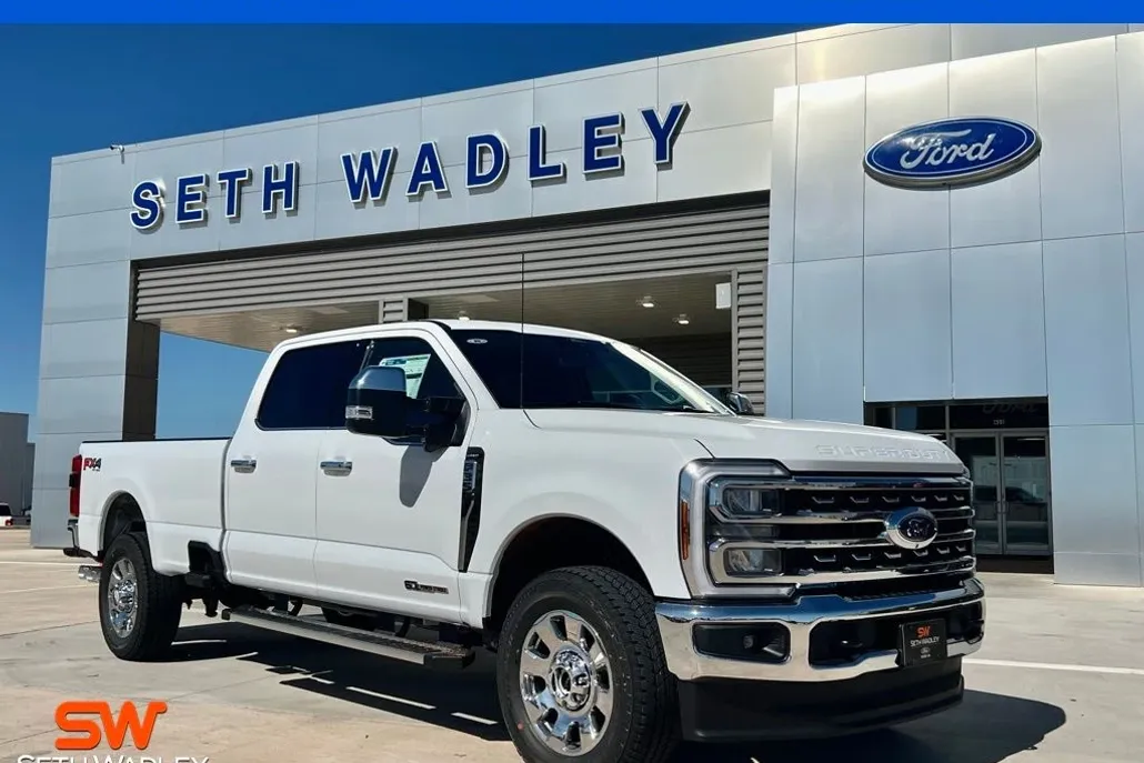 2025 Ford F-350 photo 1