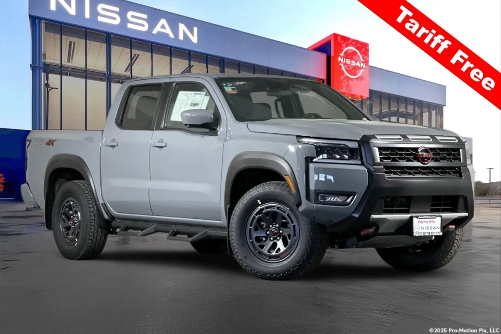 2025 Nissan Frontier PRO-4X photo 1